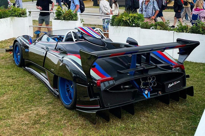 Chi tiết Pagani Zonda Revo Barchetta độc nhất thế giới - 8