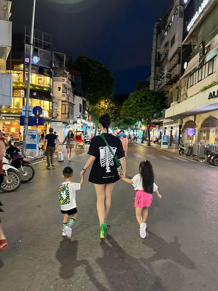 Sao Việt 2/7: Vợ chồng Trường Giang - Nhã Phương khoe con gái đáng yêu - 7