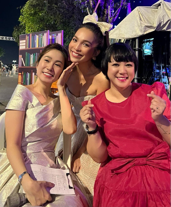 Sao Việt 2/7: Vợ chồng Trường Giang - Nhã Phương khoe con gái đáng yêu - 9