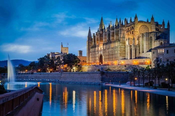 Điều gì tạo nên sức hút mãnh liệt của đảo Majorca Tây Ban Nha? - 4