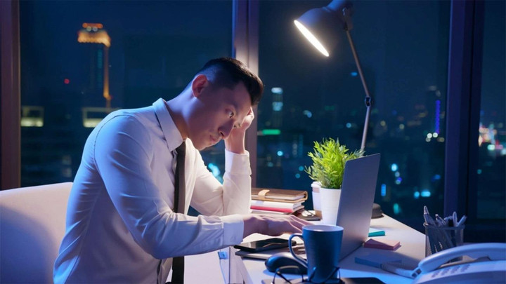 Thiệt đơn thiệt kép nếu cứ mù quáng coi công ty như gia đình - 1