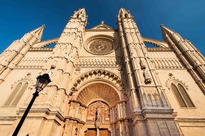 Điều gì tạo nên sức hút mãnh liệt của đảo Majorca Tây Ban Nha? - 5
