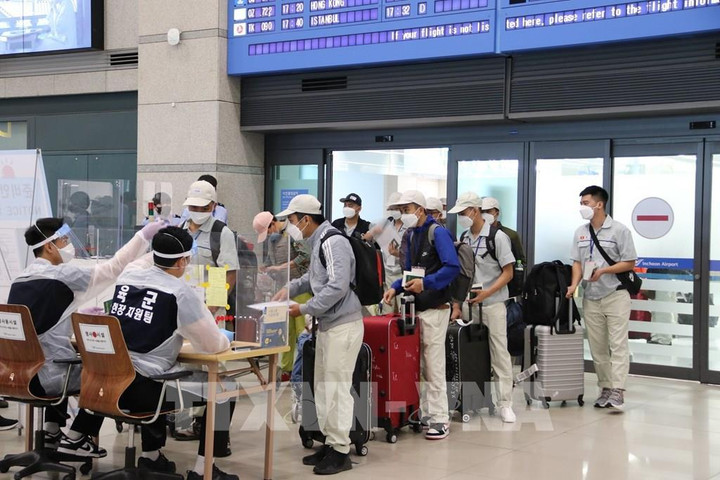 Tạm dừng tuyển lao động làm việc tại Hàn Quốc với 8 huyện thuộc 4 tỉnh - 1