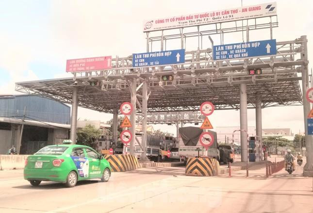 Bỏ hai trạm thu phí trên quốc lộ 91: Đề xuất ngân sách chi hơn 1.800 tỷ đồng - 1