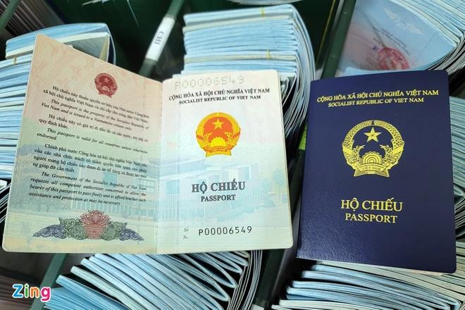 Sắp có hộ chiếu gắn chip, người dân có cần tiếp tục xin cấp mới? - 1