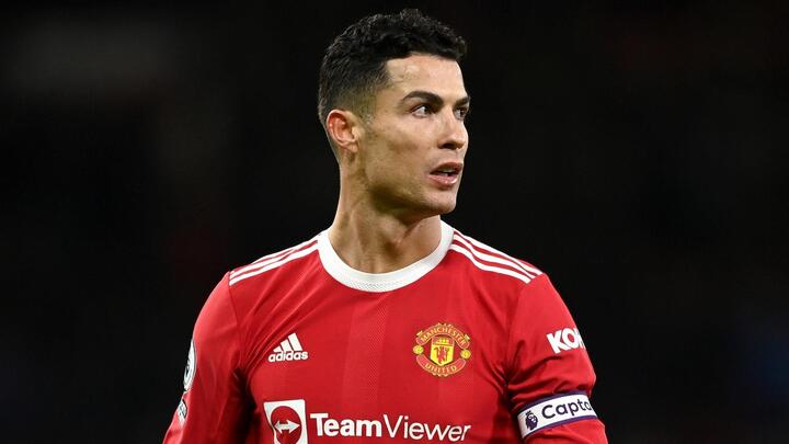Ronaldo đang lừa dối Man Utd? - 2
