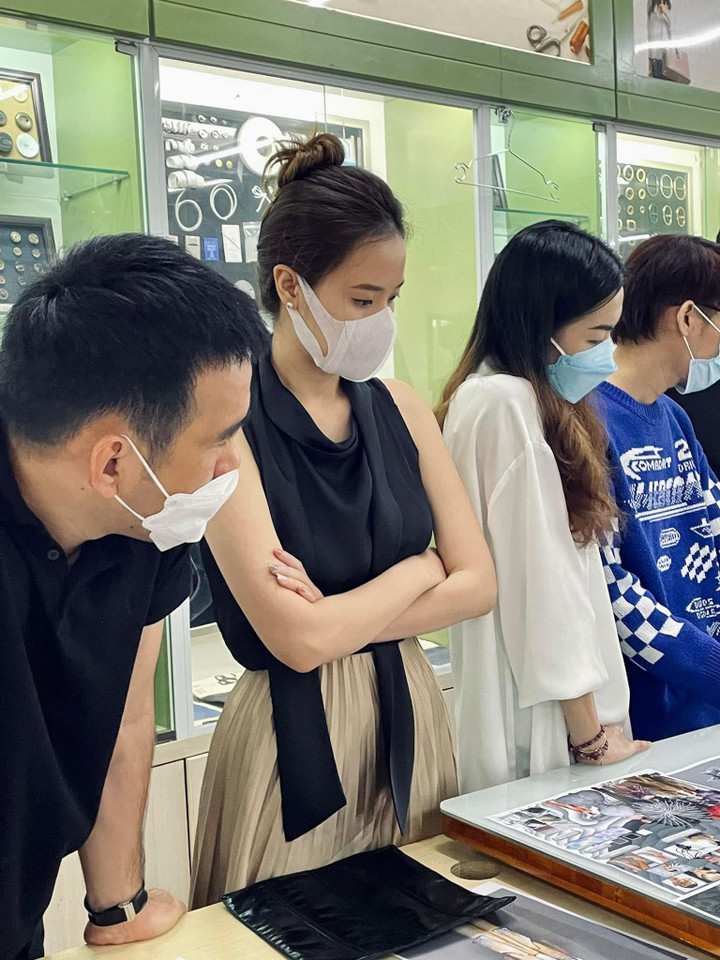 Midu độc thân giàu có, 'dành cả thanh xuân để rao bán nhà' - 3