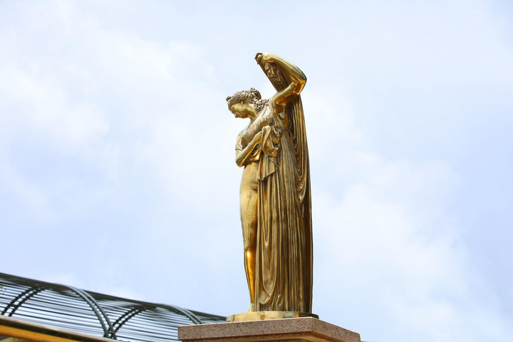 Cận cảnh những tác phẩm điêu khắc độc đáo nhất Thác thần Mặt trời Bà Nà Hills - 5