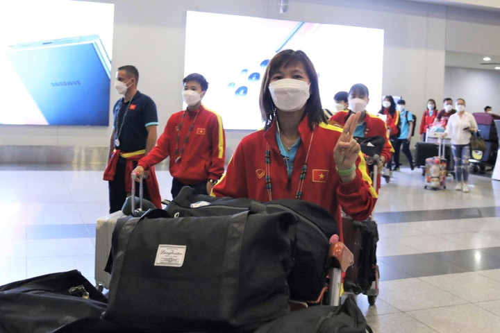 HLV Mai Đức Chung: 2 cầu thủ nữ Việt Nam chấn thương nhẹ - 2