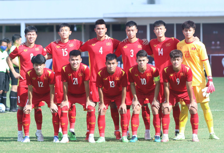 Trực tiếp bóng đá U19 Việt Nam 4-1 U19 Philippines: Quốc Việt lập cú đúp - 5
