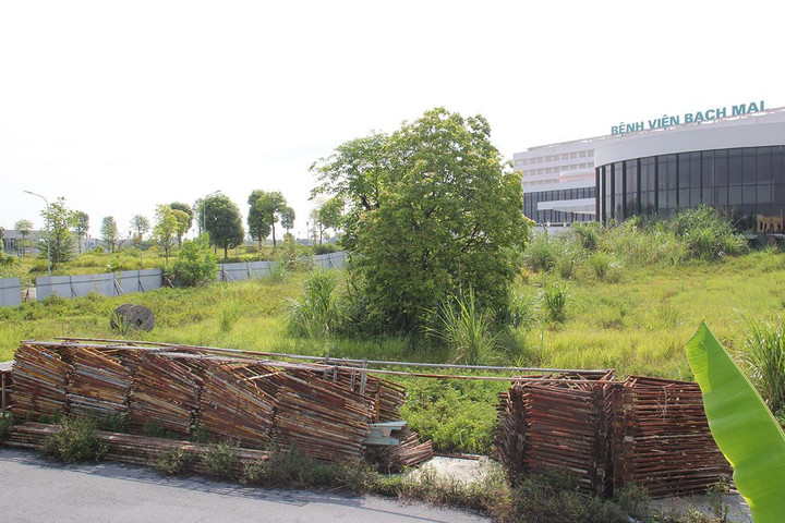 Cảnh hoang tàn, ngổn ngang trong dự án Bệnh viện Bạch Mai Hà Nam nghìn tỷ - 10