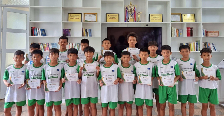 Học viện Nutifood JMG tìm ra 17 cầu thủ nhí tiềm năng hơn lứa Công Phượng - 1