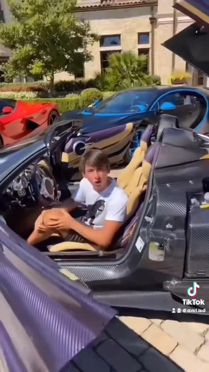 Bộ sưu tập siêu xe triệu USD của cậu bé giàu nhất nước Mỹ - 7