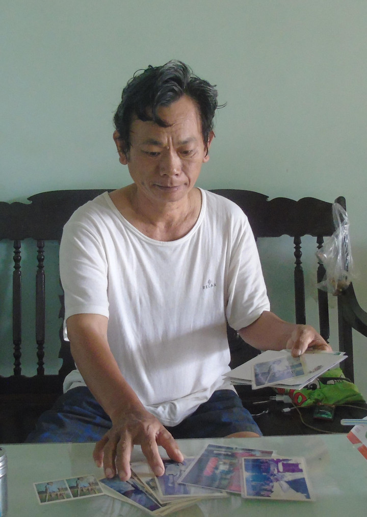 Người cầm cờ tang có biệt danh Sứ thần - 3