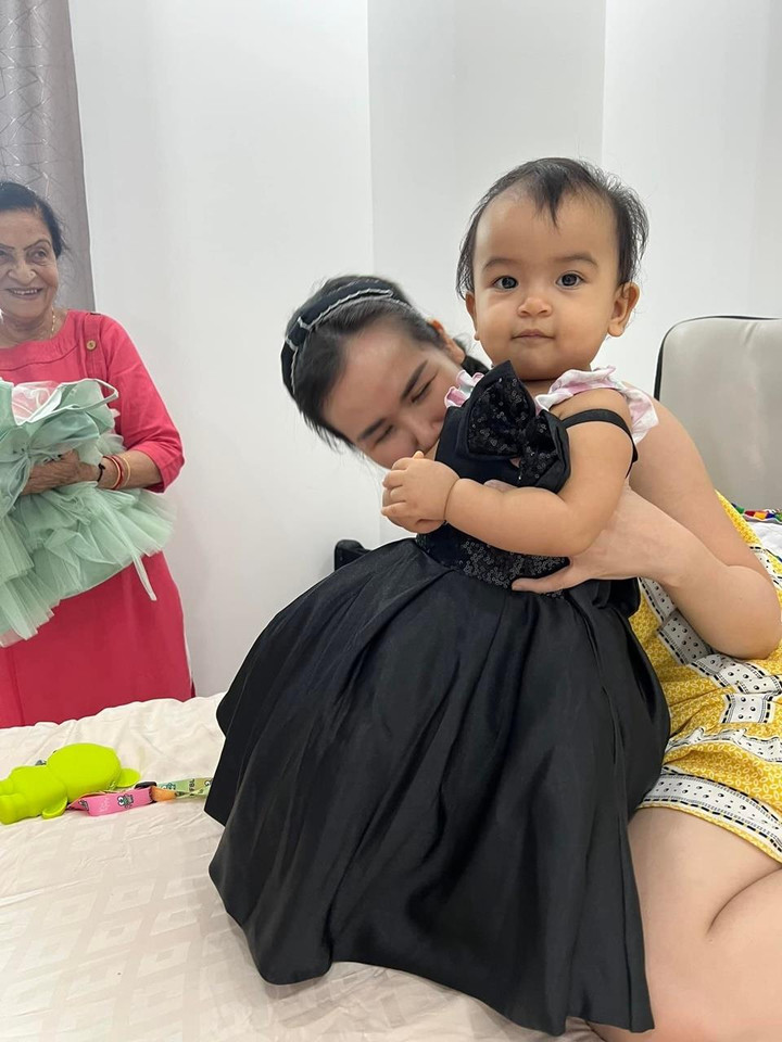 Con gái ca sĩ Võ Hạ Trâm xinh như công chúa trong trang phục Ấn Độ - 4