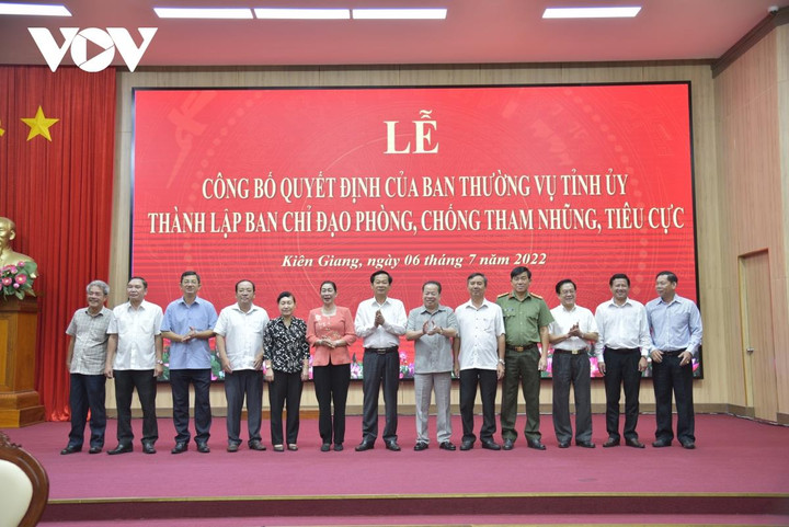 Nhiều tỉnh, thành đồng loạt thành lập BCĐ phòng chống tham nhũng, tiêu cực - 3