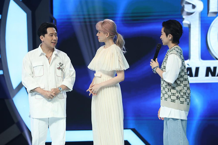 Hari Won tức đỏ mặt khi bị ông xã Trấn Thành gọi là chị gái - 1