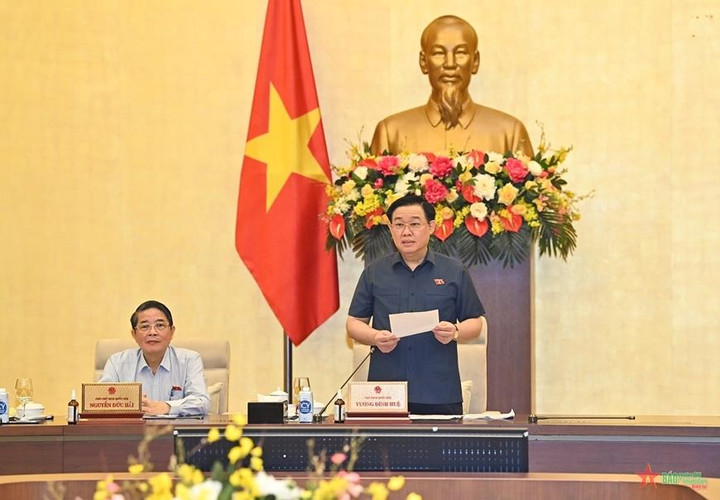 Khẩn trương nghiên cứu thuế giá trị gia tăng, tiêu thụ đặc biệt đối với xăng dầu - 1