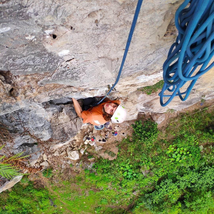 Choáng ngợp trước vẻ hùng vĩ của điểm leo núi đẹp nhất Đông Nam Á nằm ở Lạng Sơn - 5