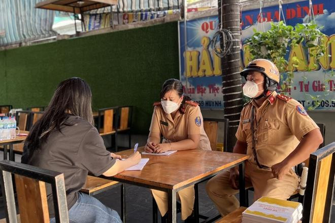 CSGT TP.HCM yêu cầu chủ quán báo tin nếu khách ăn nhậu lái xe về nhà - 1