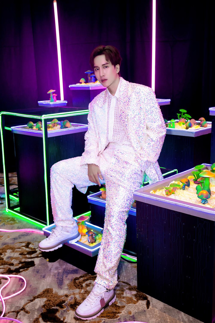 Học trò Hoàng Thuỳ Linh chi 10 tỷ đồng làm nhạc dù vẫn ở nhà thuê, đi xe máy - 2