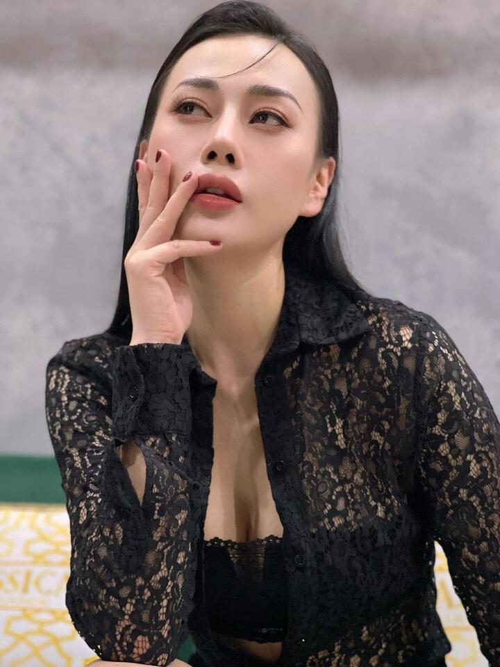 Sao Việt 10/7: Hoa hậu Phạm Hương trở lại showbiz - 7