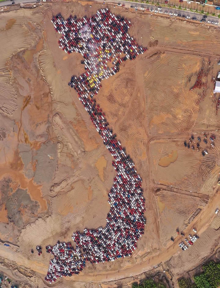 1.700 ô tô xác lập kỷ lục xếp Bản đồ Việt Nam - 7