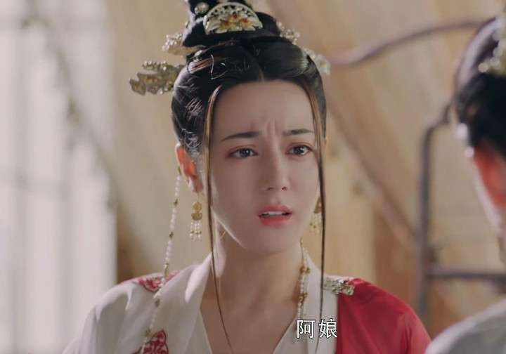 Mặt sao Hoa ngữ biến dạng do cà da, chỉnh sửa quá đà trên phim - 2