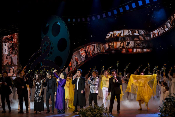 Nhạc sĩ Trần Tiến: 'Đây là lần tôi được nhìn thấy chị Khánh Ly lâu nhất' - 7