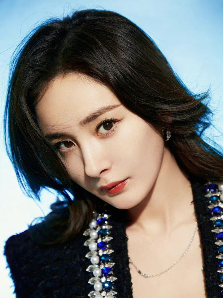 Mặt sao Hoa ngữ biến dạng do cà da, chỉnh sửa quá đà trên phim - 9