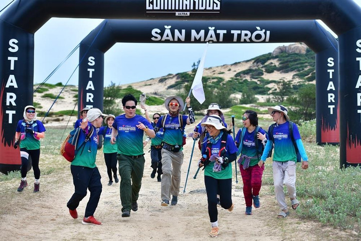 150 nhân viên VPBank băng rừng, vượt sa mạc 'săn Mặt trời' - 9