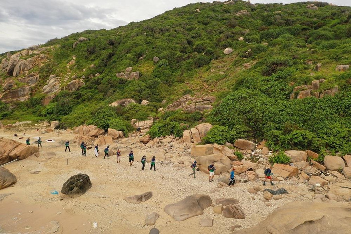 150 nhân viên VPBank băng rừng, vượt sa mạc 'săn Mặt trời' - 2