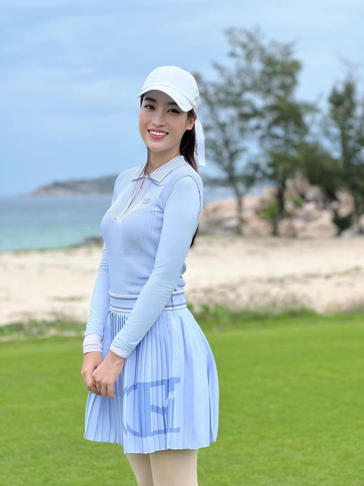 Sao Việt 11/7: Con trai út và bạn gái mới của Bằng Kiều lộ diện - 4