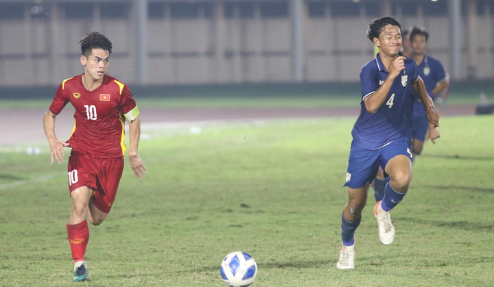 Danh sách tuyển Việt Nam: Văn Quyết trở lại, HLV Park Hang Seo chờ đợi lứa U23 - 2