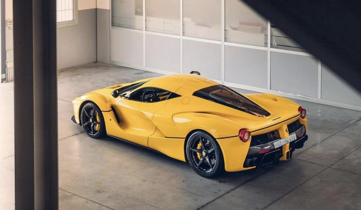 Những mẫu siêu xe được trang bị thêm động cơ điện đắt nhất hiện nay - 3