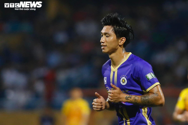 Đoàn Văn Hậu ra sân trận đầu tiên cho CLB Hà Nội sau hơn 600 ngày - 1