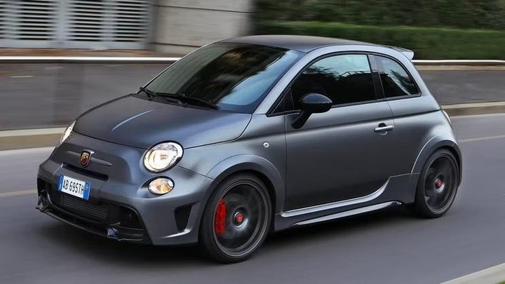 Những mẫu xe nhỏ gọn có tốc độ đáng kinh ngạc - 4