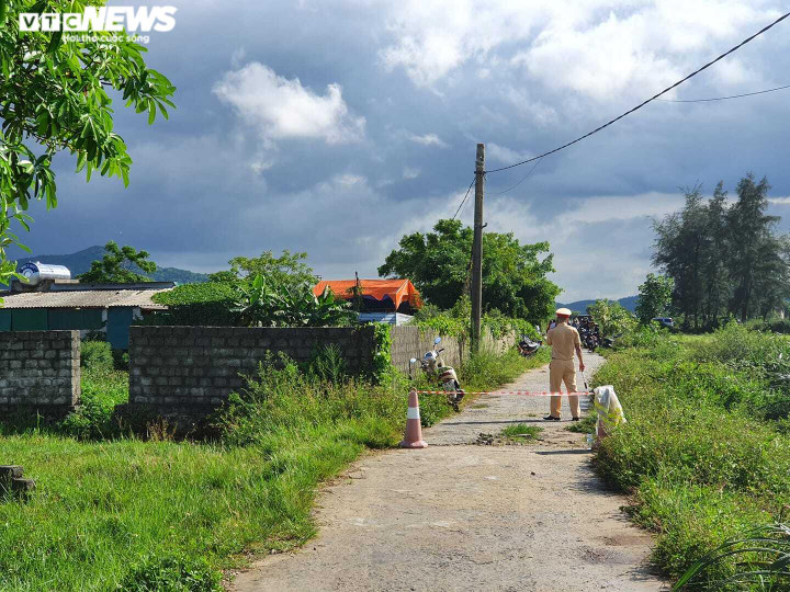 Mâu thuẫn tại lò mổ gia súc, một người đàn ông bị đâm chết - 1