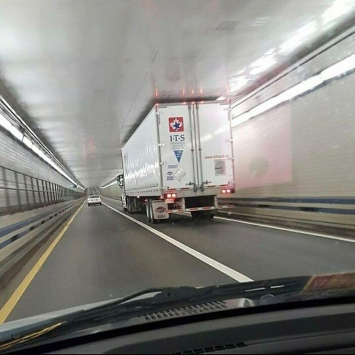 Những pha xử lý 'đi vào lòng đất' khiến dân tình đồng loạt giơ biển 'chê' - 6