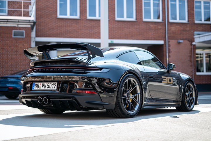 Chi tiết chiếc Porsche 911 GT3 độc nhất thế giới - 10