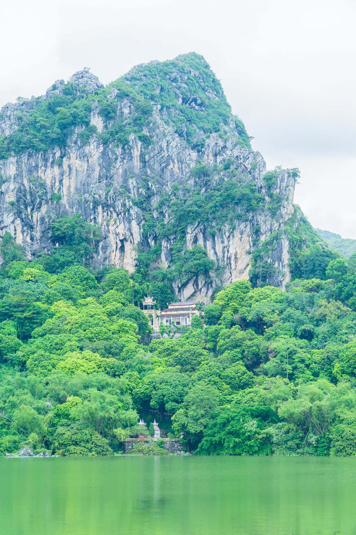 Tìm về bình yên với chốn non nước hoang sơ kỳ vĩ cách trung tâm Hà Nội không xa - 9