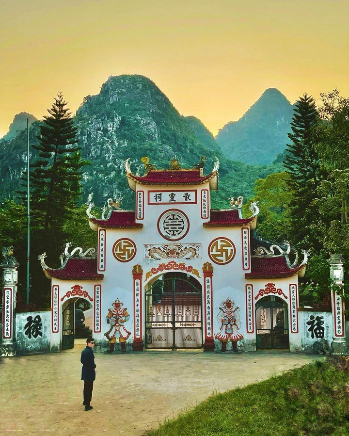 Tìm về bình yên với chốn non nước hoang sơ kỳ vĩ cách trung tâm Hà Nội không xa - 8