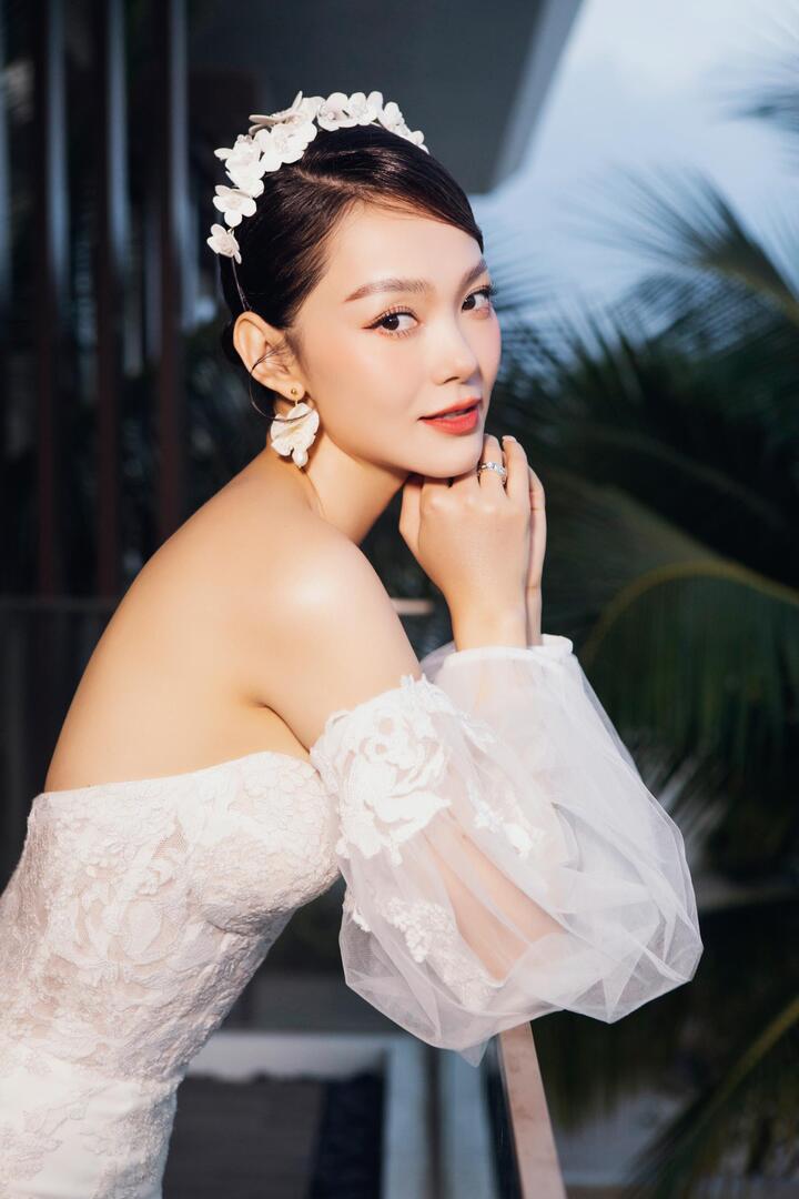 Loạt mỹ nhân Việt giấu nhẹm tên tuổi chồng đại gia - 3