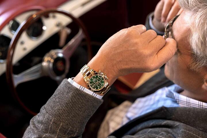 Có tiền cũng không mua được đồng hồ Rolex - 3