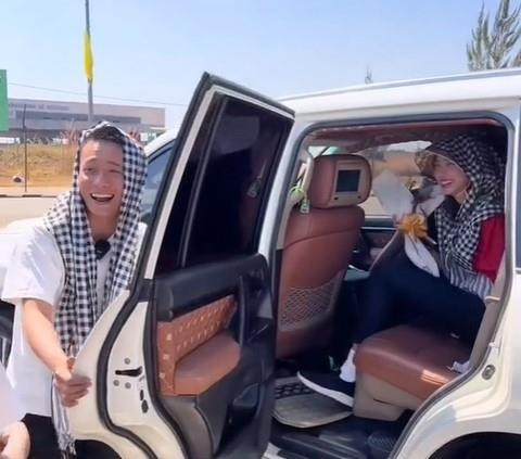 'Hot vlog' Quang Linh e thẹn khi đi đón Hoa hậu Thùy Tiên ở châu Phi - 4