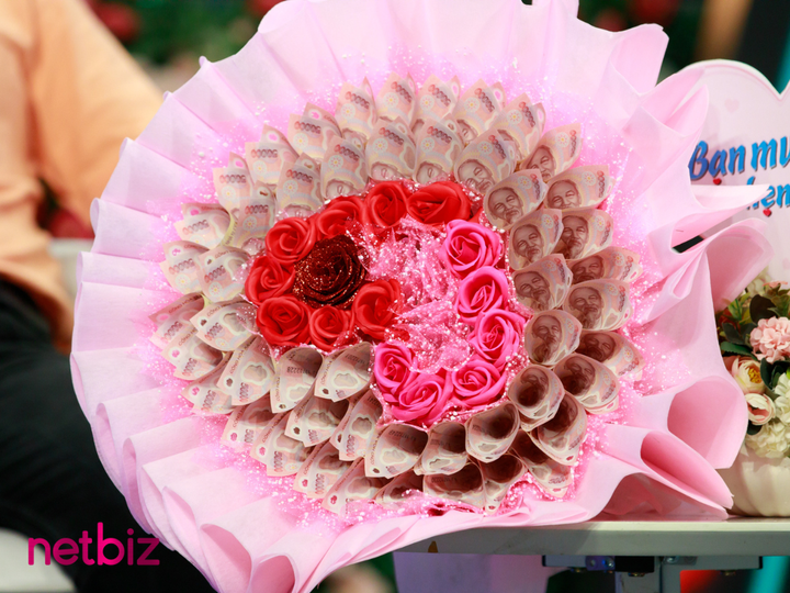 Ông chủ U35 tặng gái xinh genZ quà bạc triệu khiến Ngọc Lan bất ngờ - 3