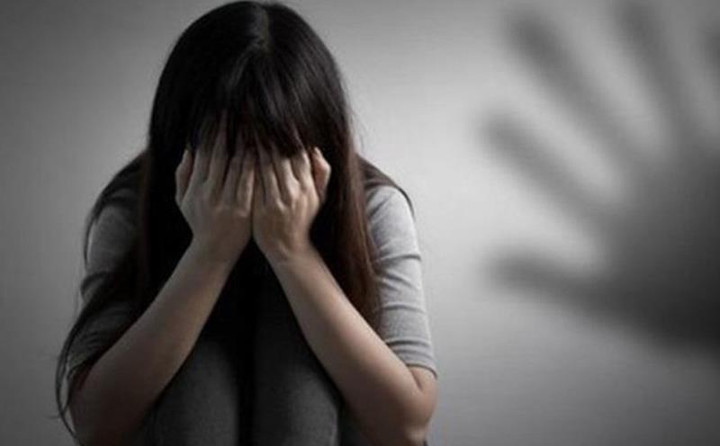 Tạm giữ thầy giáo chủ nhiệm bị tố sàm sỡ nữ sinh lớp 9 ở Hải Dương - 1