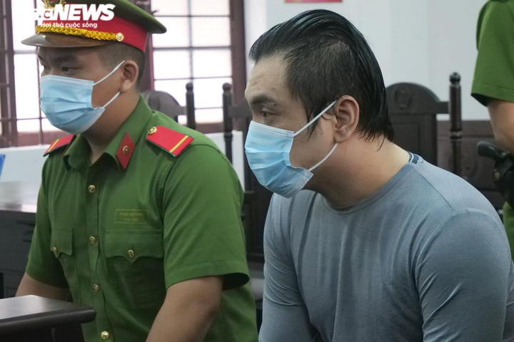 Tài xế Mercedes tông nữ tiếp viên hàng không bị đề nghị 6 - 7 năm tù - 1