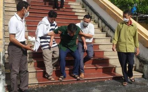 Bị cáo bị tai biến, phiên xử phúc thẩm chủ Công ty Lâm Quyết lại tạm hoãn - 1