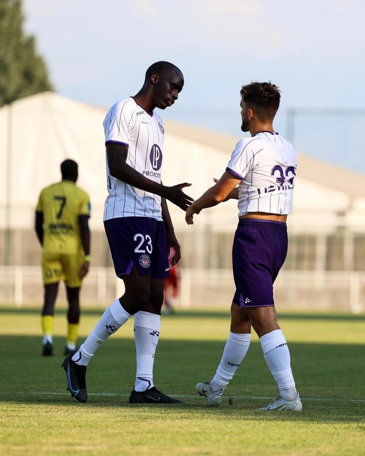 Quang Hải vẩy má ngoài tinh tế, Pau FC vẫn nhận kết quả đáng tiếc trước Toulouse - 1